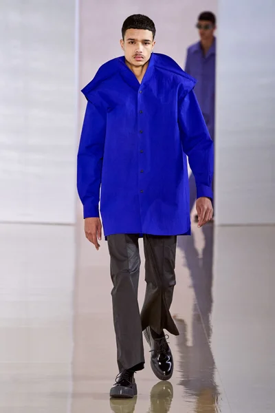 Look 40